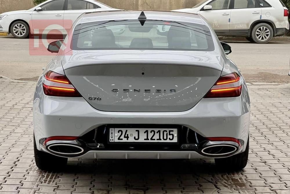 جێنسس G70